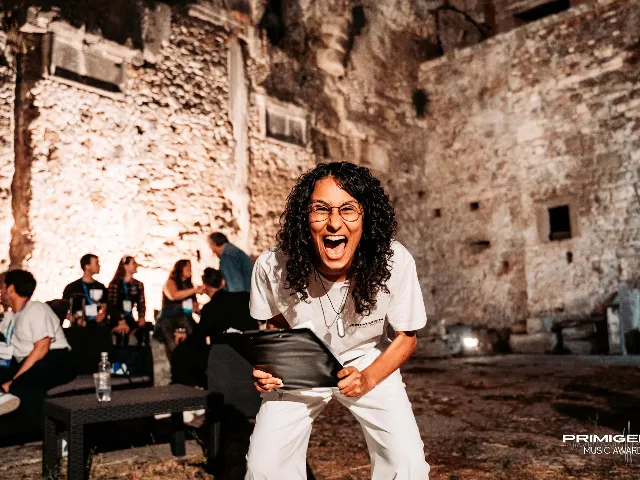 Momento di relax al backstage — Backstage Finale PMA 2025