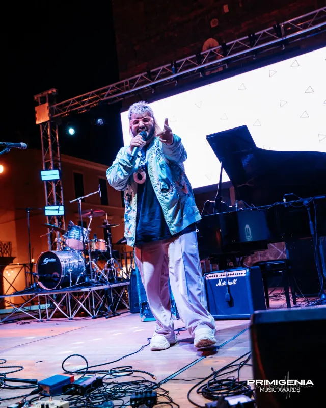Il palco dei Primigenia Music Awards — Finale Prima Edizione PMA 2025