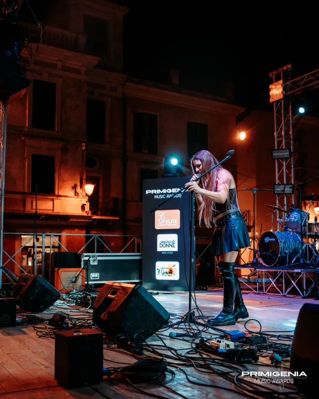 Il palco dei Primigenia Music Awards — Finale Prima Edizione PMA 2025