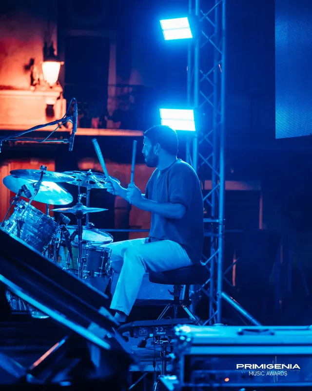 Il palco dei Primigenia Music Awards — Finale Prima Edizione PMA 2025