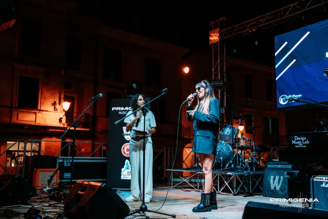 Il palco dei Primigenia Music Awards — Finale Prima Edizione PMA 2025